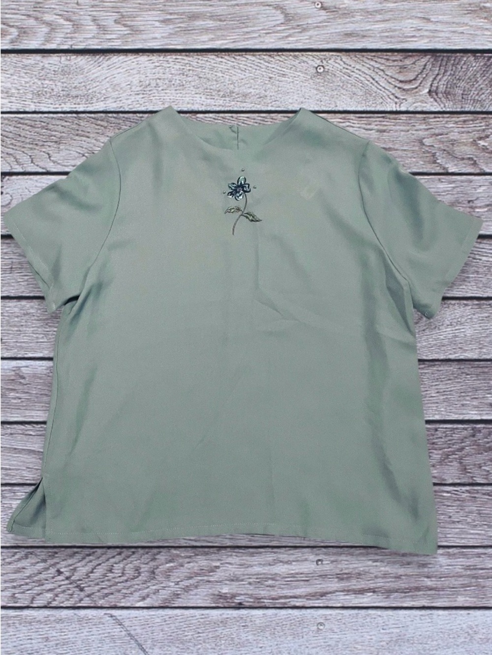 Vintage Graff Californiawear Green Short Sleeve Top with Floral Embroidery large